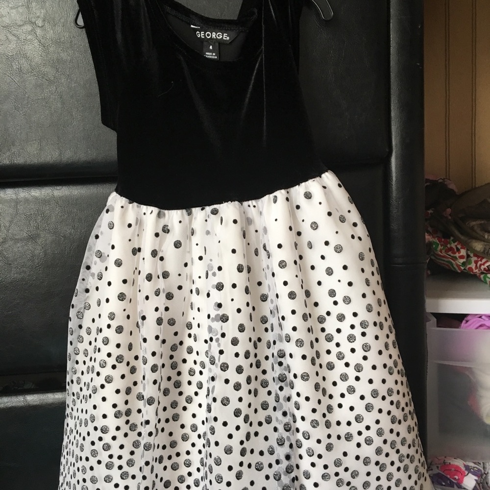 Girls dress
